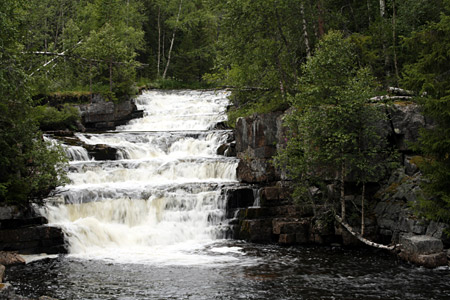 Fulufallen strax norr om Fulufjällets nationalpark.