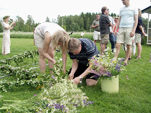 Bindning av midsommarstång